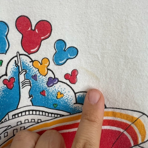 Vintage 90’s Red & White Disney Cruise T-Shirt - Picture 6 of 6